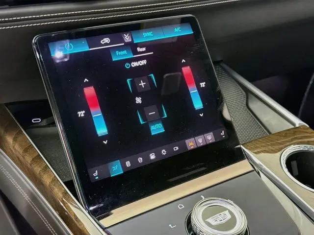2025 Cadillac Escalade Sport Platinum