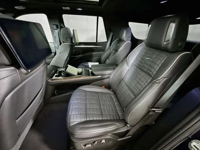 2025 Cadillac Escalade Sport Platinum