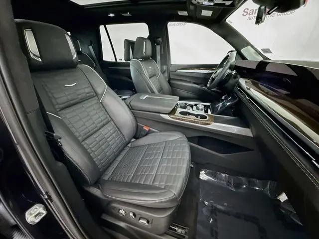 2025 Cadillac Escalade Sport Platinum