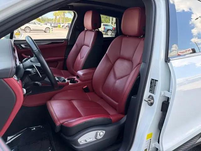 2022 Porsche Macan S