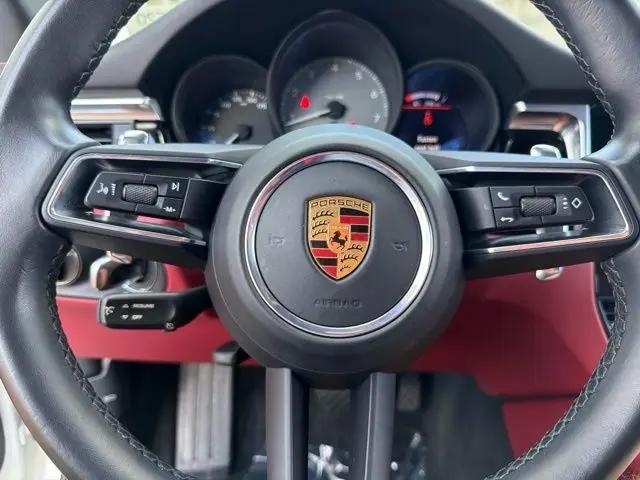 2022 Porsche Macan S