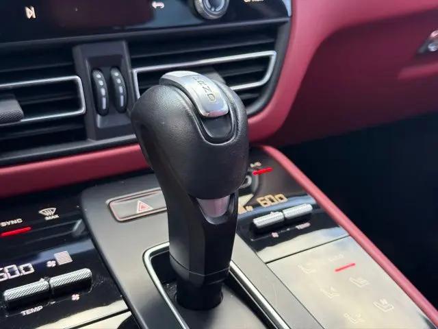 2022 Porsche Macan S