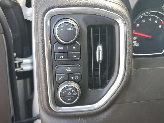 2021 Chevrolet Silverado 1500 4WD Crew Cab Short Bed LT