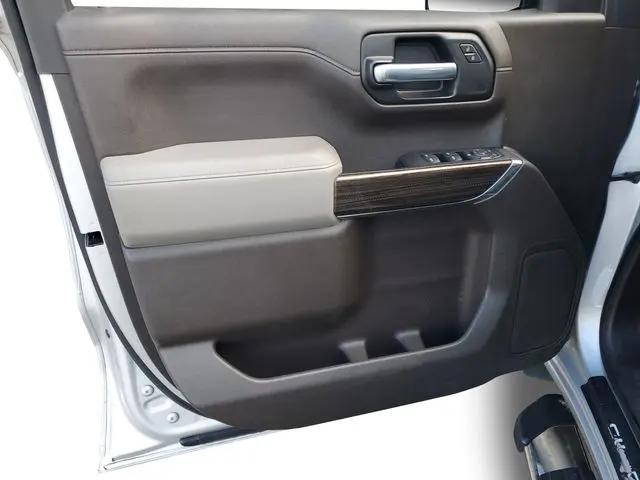 2021 Chevrolet Silverado 1500 4WD Crew Cab Short Bed LT