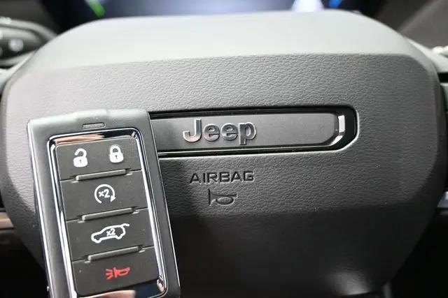 2026 Jeep Cherokee Overland 4x4