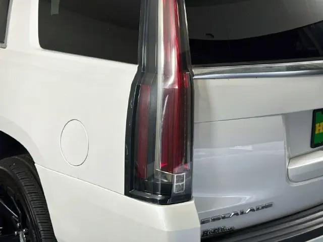 2019 Cadillac Escalade Platinum