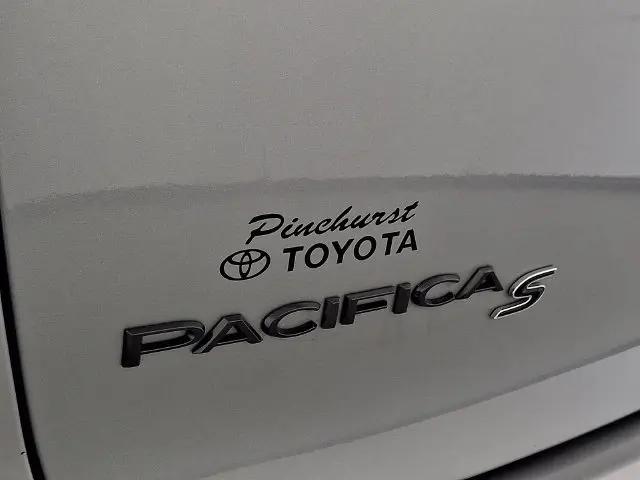 2020 Chrysler Pacifica Touring L