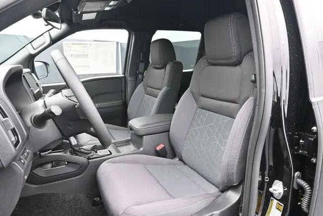2026 Nissan Frontier Crew Cab Long Bed SV 4x4