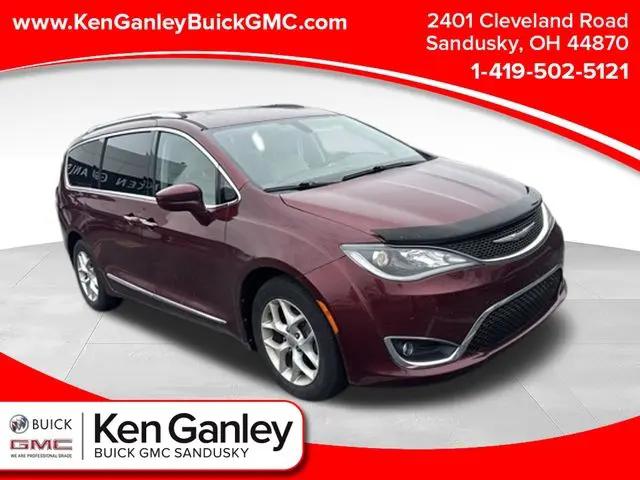2017 Chrysler Pacifica Touring-L Plus for sale in Sandusky, OH
