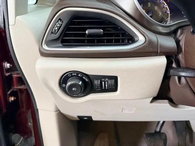 2017 Chrysler Pacifica Touring-L Plus