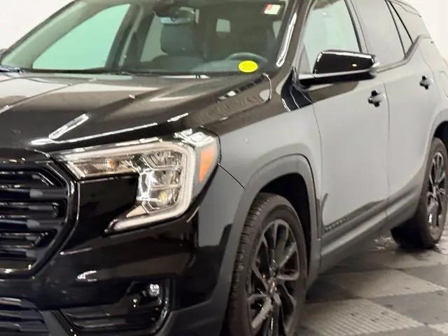 2024 GMC Terrain FWD SLT