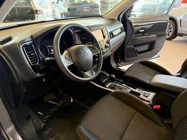 2020 Mitsubishi Outlander ES 2.4