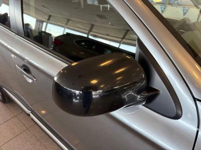 2020 Mitsubishi Outlander ES 2.4