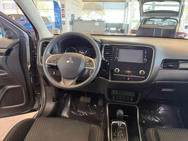 2020 Mitsubishi Outlander ES 2.4