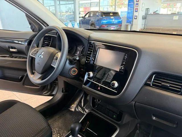2020 Mitsubishi Outlander ES 2.4