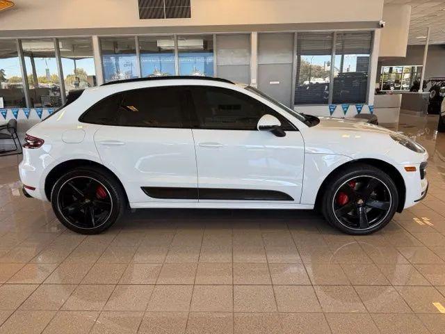 2016 Porsche Macan Turbo