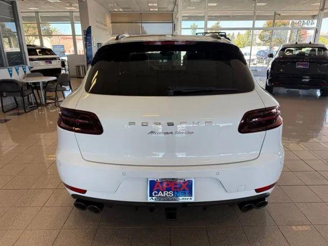 2016 Porsche Macan Turbo