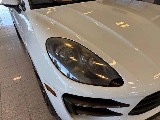 2016 Porsche Macan Turbo