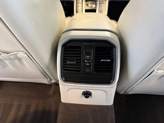 2016 Porsche Macan Turbo