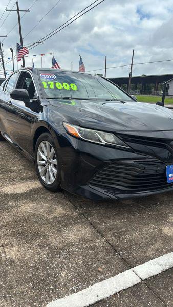 2018 Toyota Camry LE for sale in Nederland, TX