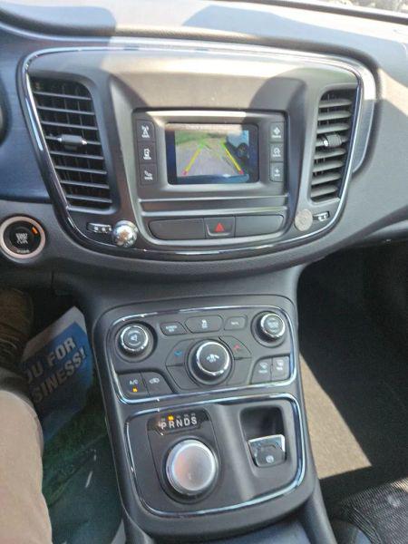 2016 Chrysler 200 S