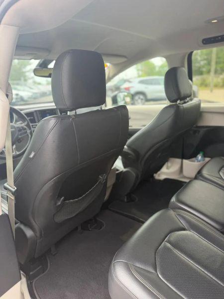 2020 Chrysler Pacifica Touring L
