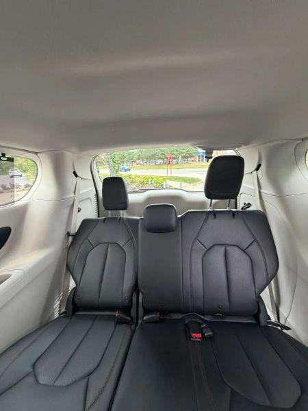 2020 Chrysler Pacifica Touring L