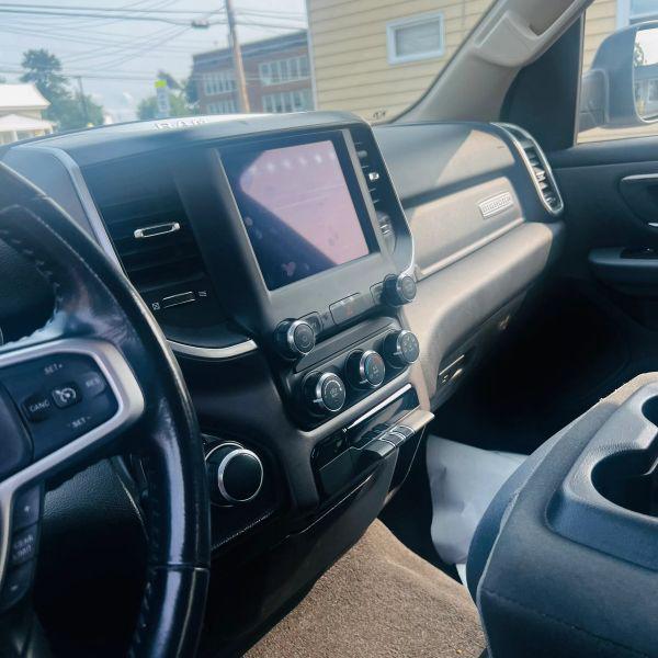 2020 Ram 1500 Big Horn Quad Cab 4x4 64 Box