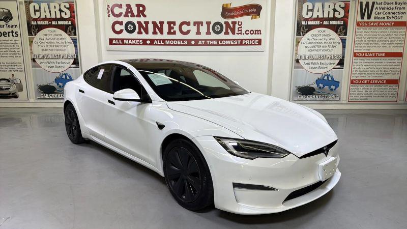 2021 Tesla Model S Plaid Tri Motor All-Wheel Drive