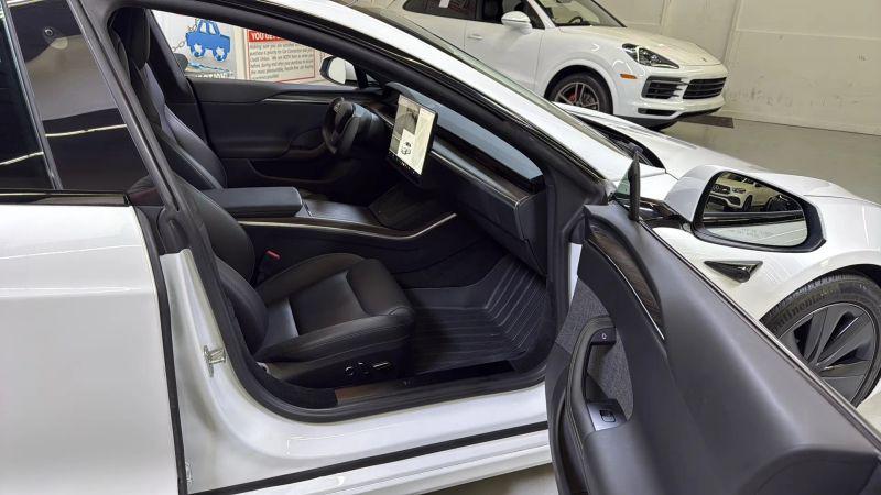 2021 Tesla Model S Plaid Tri Motor All-Wheel Drive