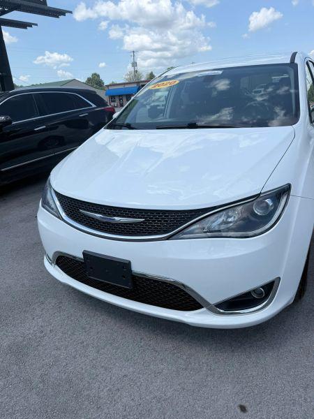 2020 Chrysler Pacifica Touring