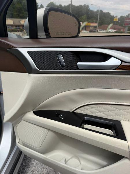 2017 Ford Fusion Platinum