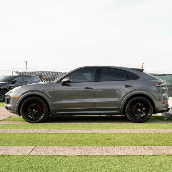 2023 Porsche Cayenne GTS