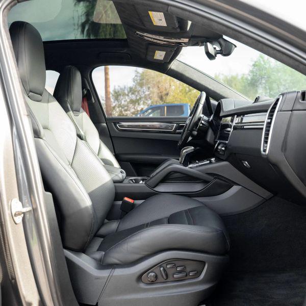 2023 Porsche Cayenne GTS