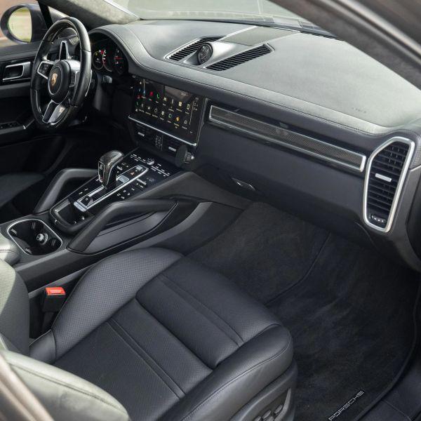 2023 Porsche Cayenne GTS