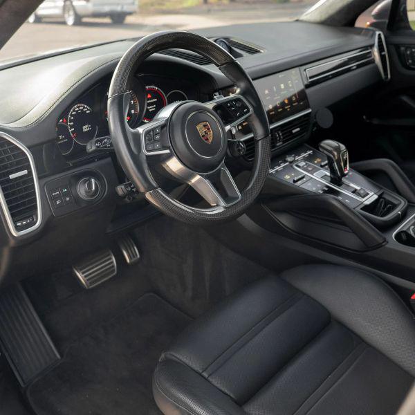 2023 Porsche Cayenne GTS