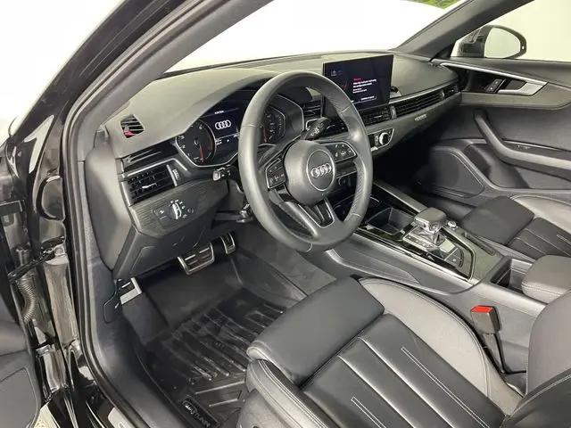 2023 Audi A4 Premium 45 TFSI S line quattro S tronic