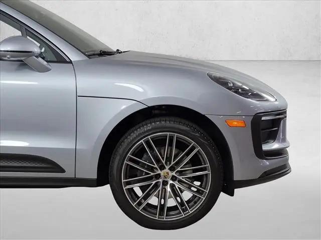 2026 Porsche Macan Macan