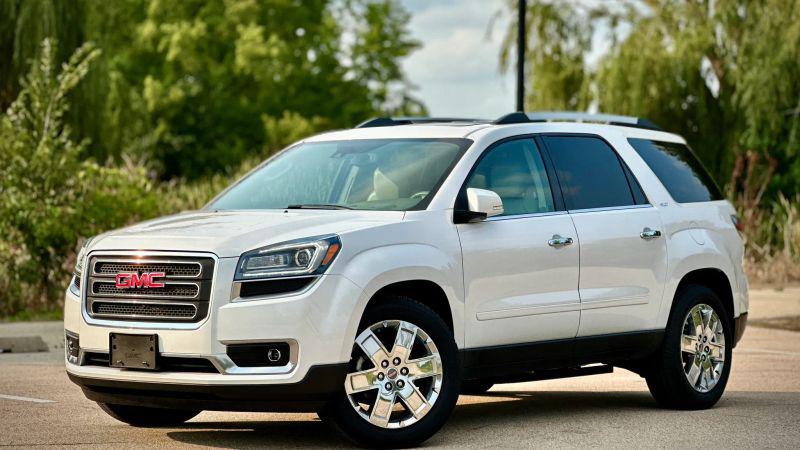2017 GMC Acadia Base for sale in Madison, WI