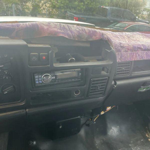 1997 Dodge Ram 2500 ST