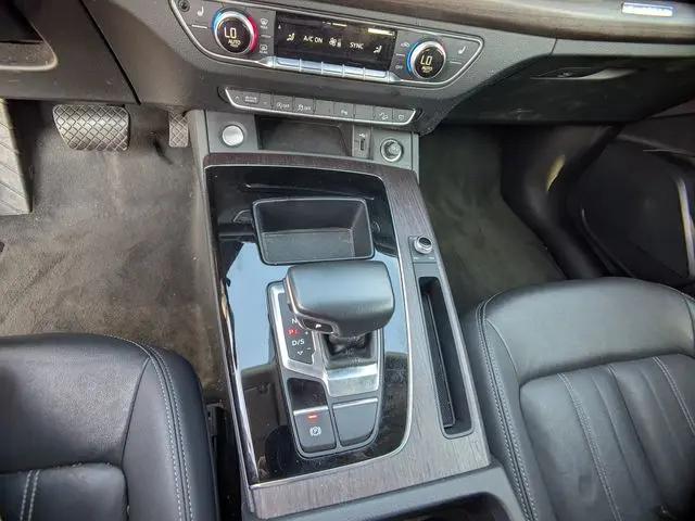 2021 Audi Q5 Premium 45 TFSI quattro S tronic
