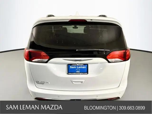 2018 Chrysler Pacifica Touring L