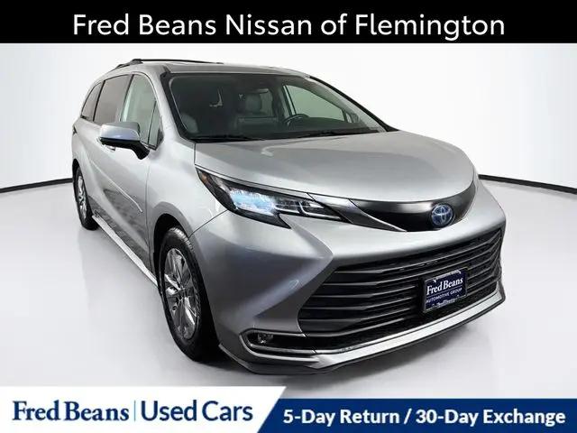 2022 Toyota Sienna XLE for sale in Flemington, NJ