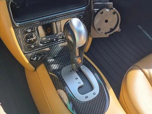 2001 Porsche 911 Carrera