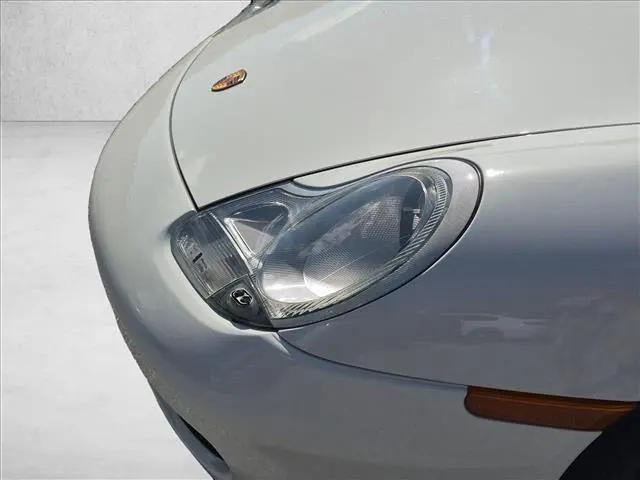 2001 Porsche 911 Carrera