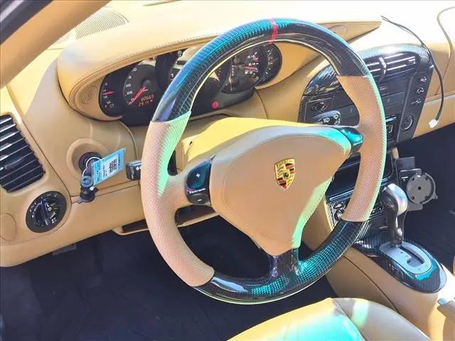 2001 Porsche 911 Carrera