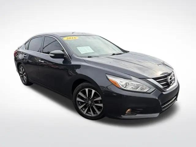 2016 Nissan Altima 2.5 SL for sale in West Allis, WI
