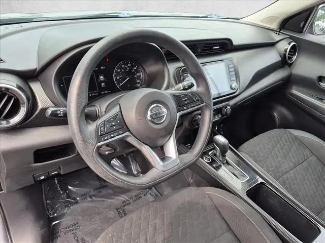 2021 Nissan Kicks SV Xtronic CVT