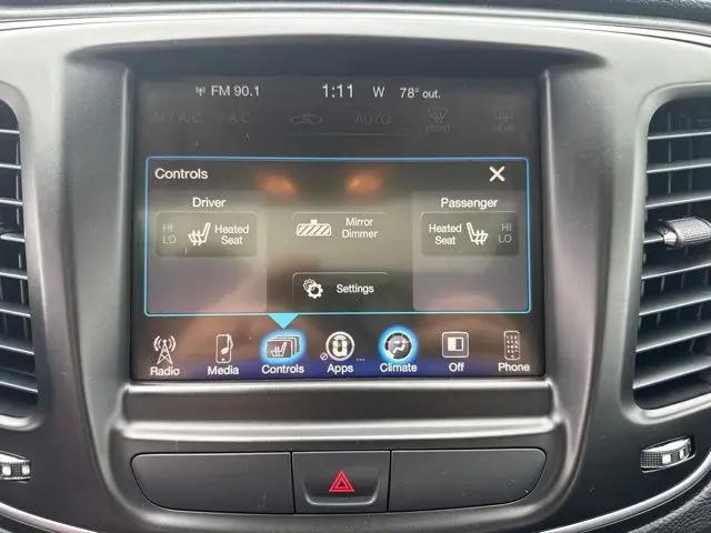 2016 Chrysler 200 Limited