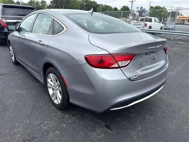 2016 Chrysler 200 Limited